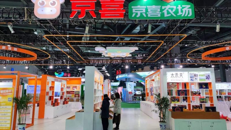 户外广告公司资质揭秘：与普通广告公司的五大区别**